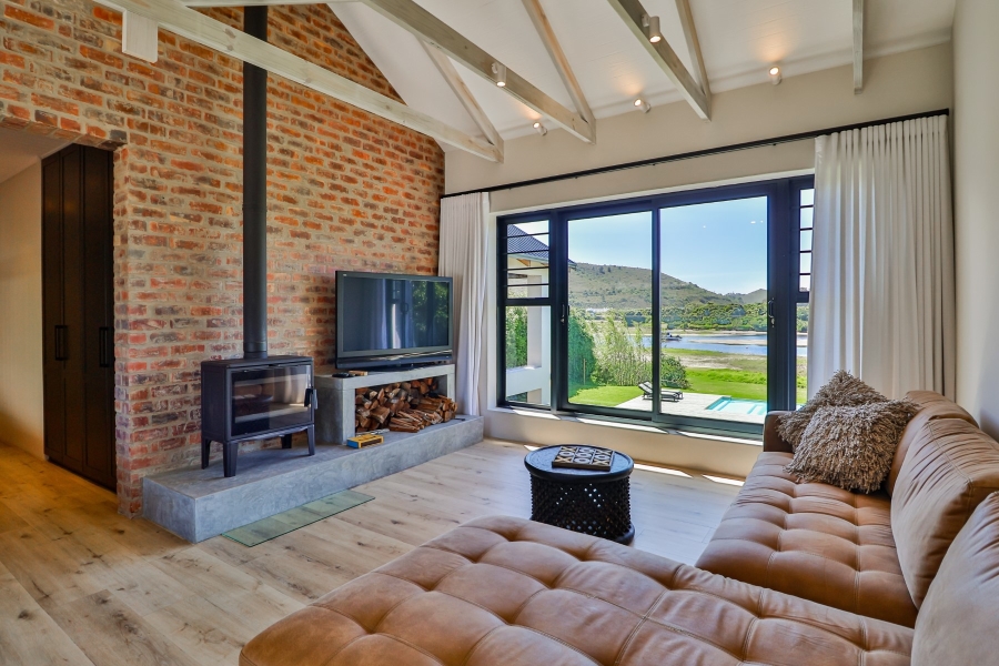 4 Bedroom Property for Sale in Keurboomstrand Western Cape